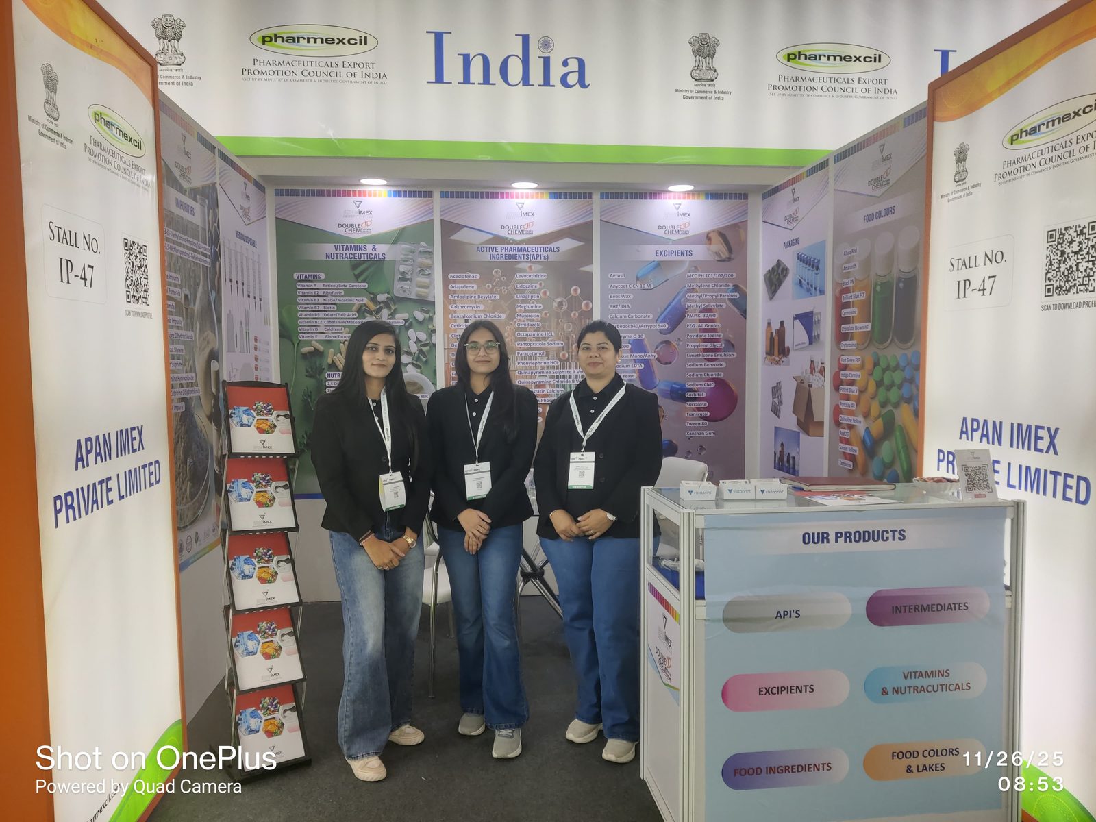 The team at the Apan Imex stand, CPHI 2025
